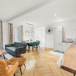 https://chic-residences-suite-12.vienna-besthotels.com