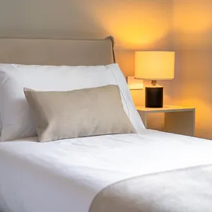 https://apt-seventy.italymilanhotels.net